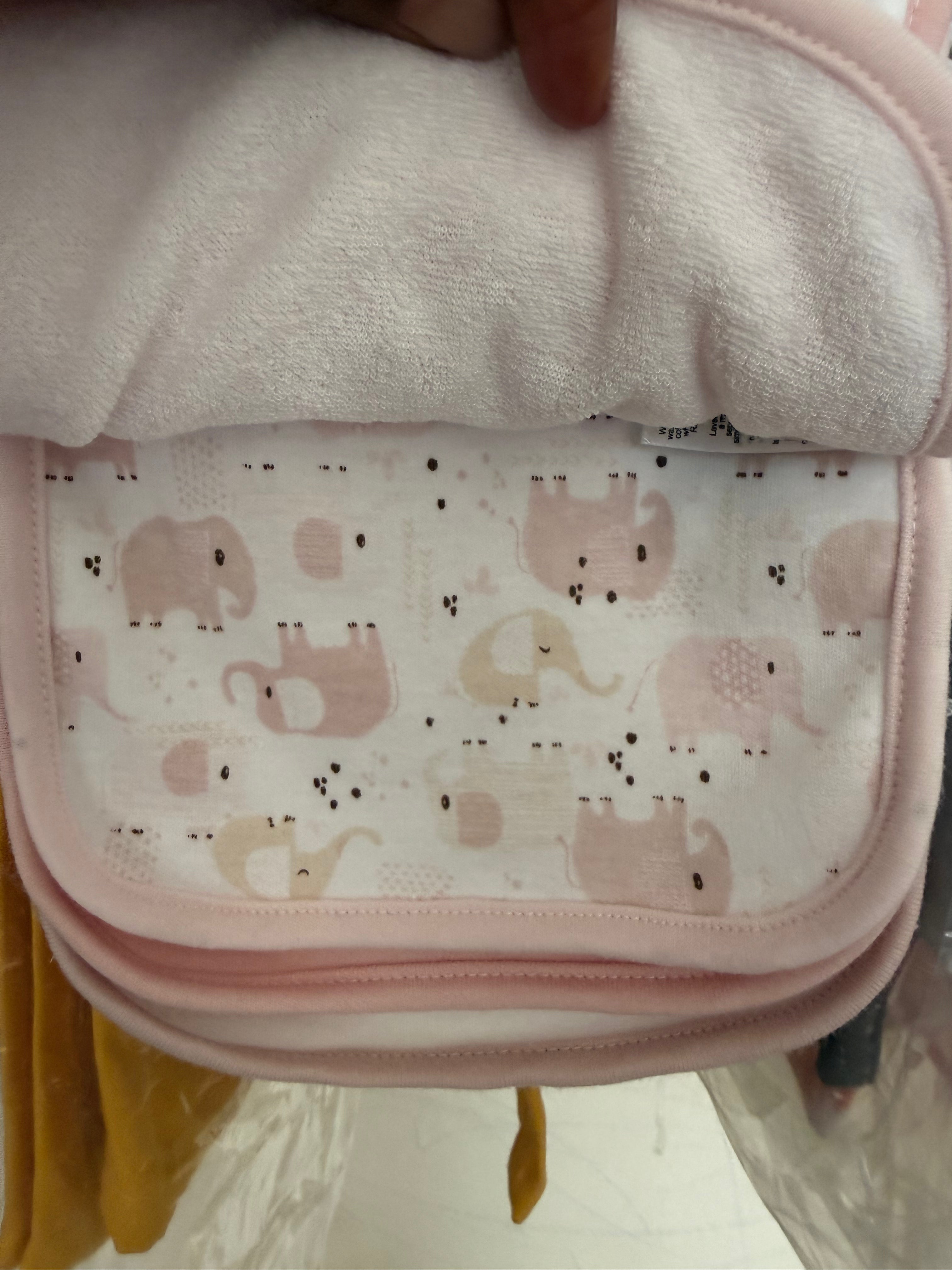 5 piece Baby Gear Bibs!